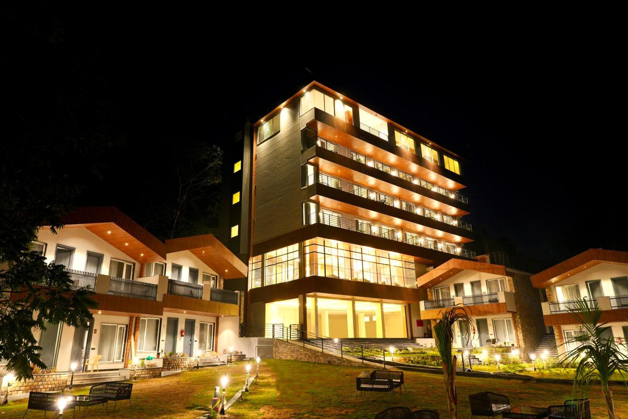 Dls Divine River Resort And Spa, Risikés Kültér fotó